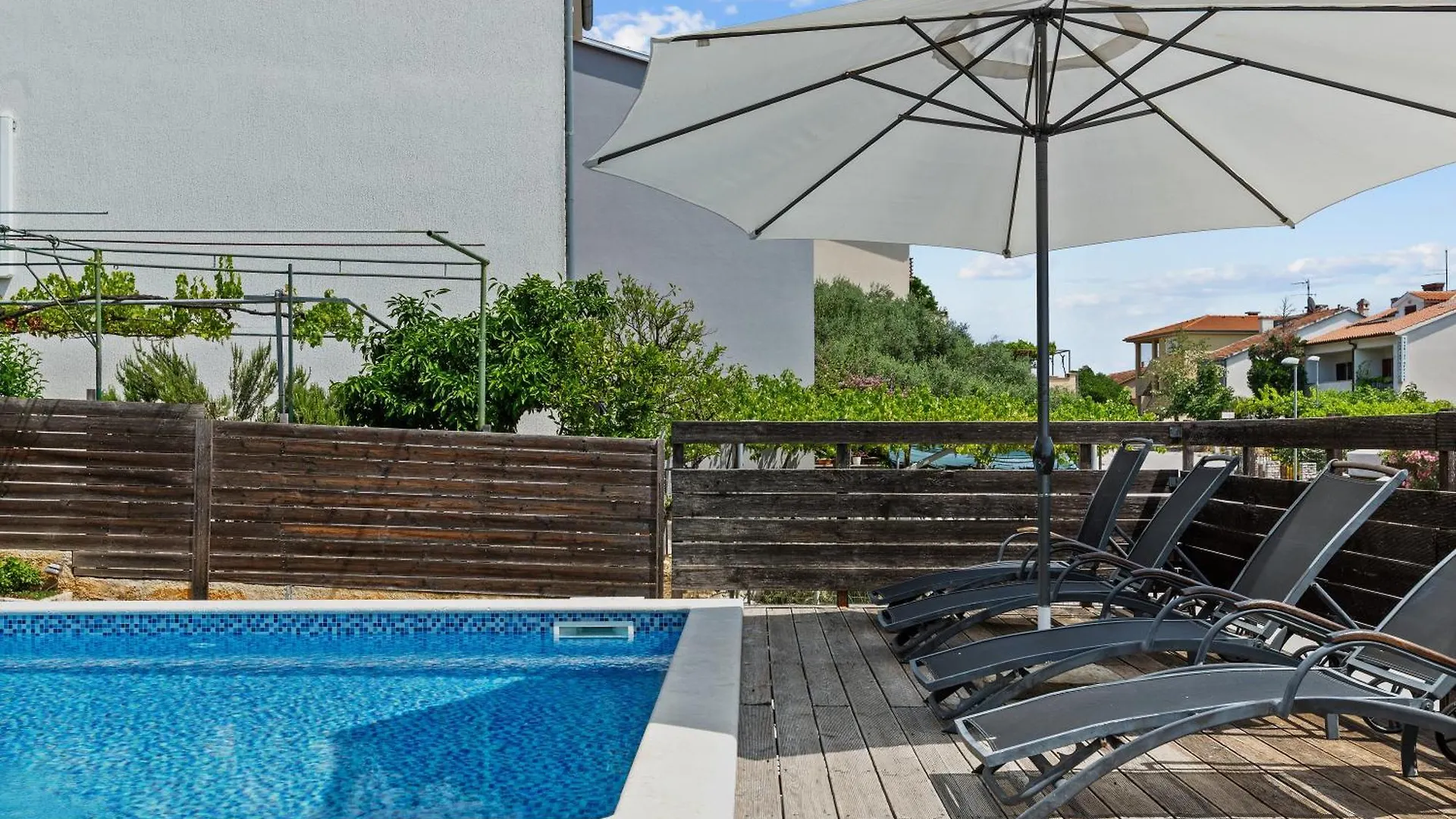 Apartment Franjo بولا