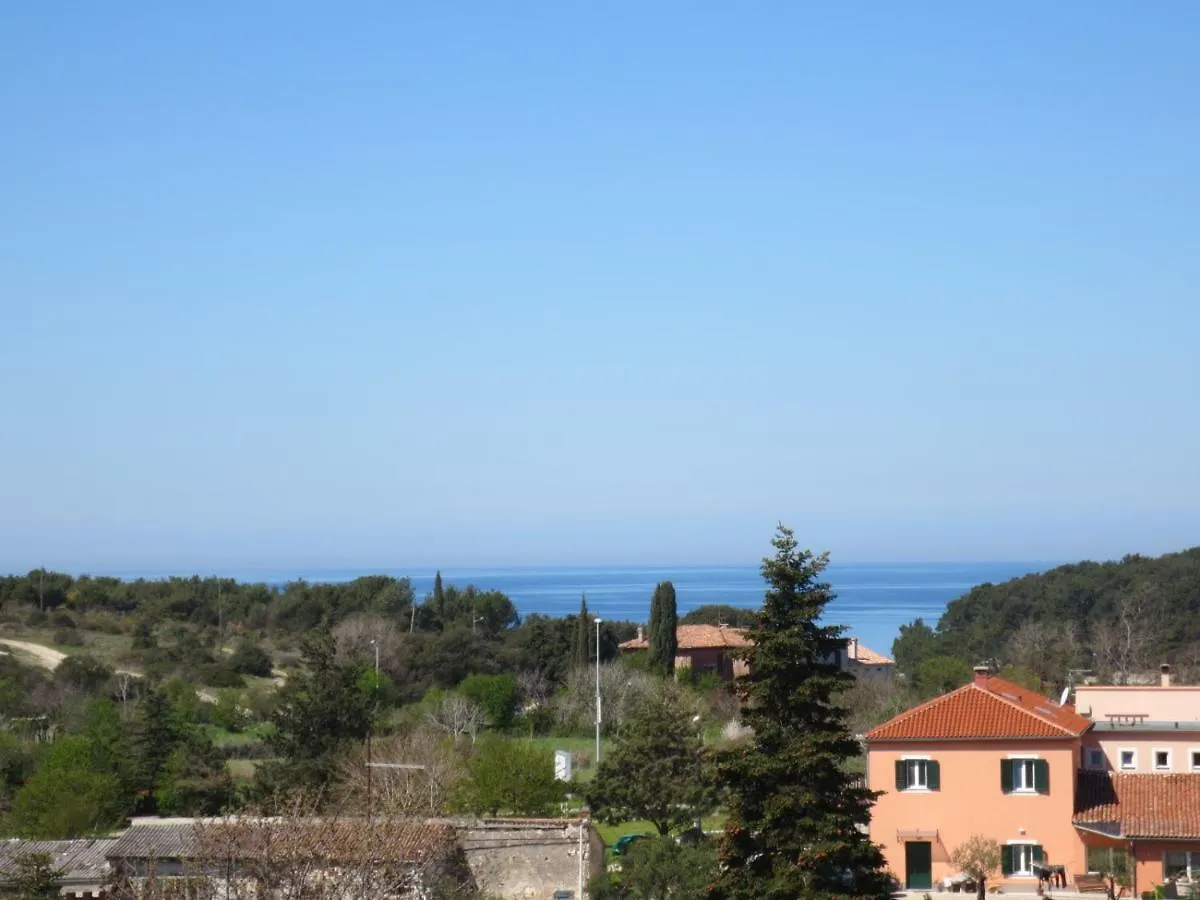 Apartment Franjo بولا