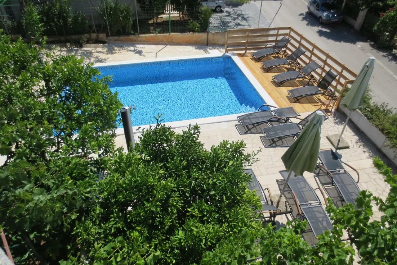 Apartment Franjo بولا